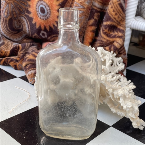 Vintage Other - Vintage Clear Glass Bottle